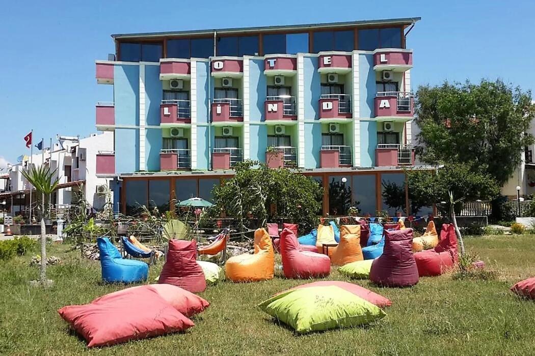 Linda Butik Otel Guemuelduer Esmirna Exterior foto