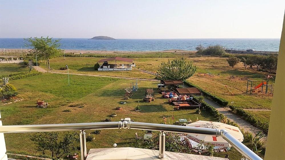 Linda Butik Otel Guemuelduer Esmirna Exterior foto