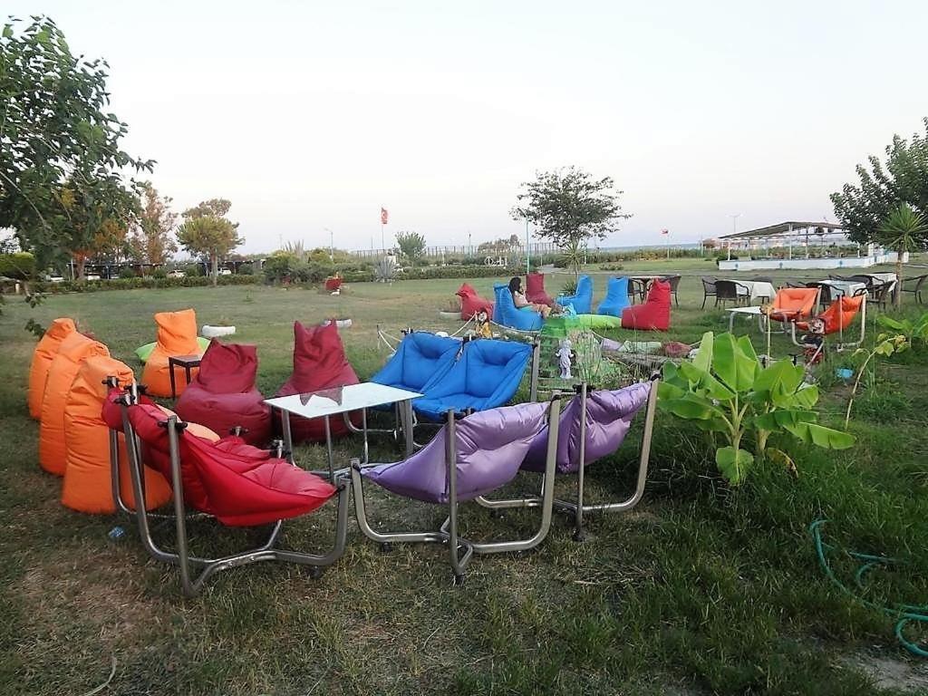 Linda Butik Otel Guemuelduer Esmirna Exterior foto